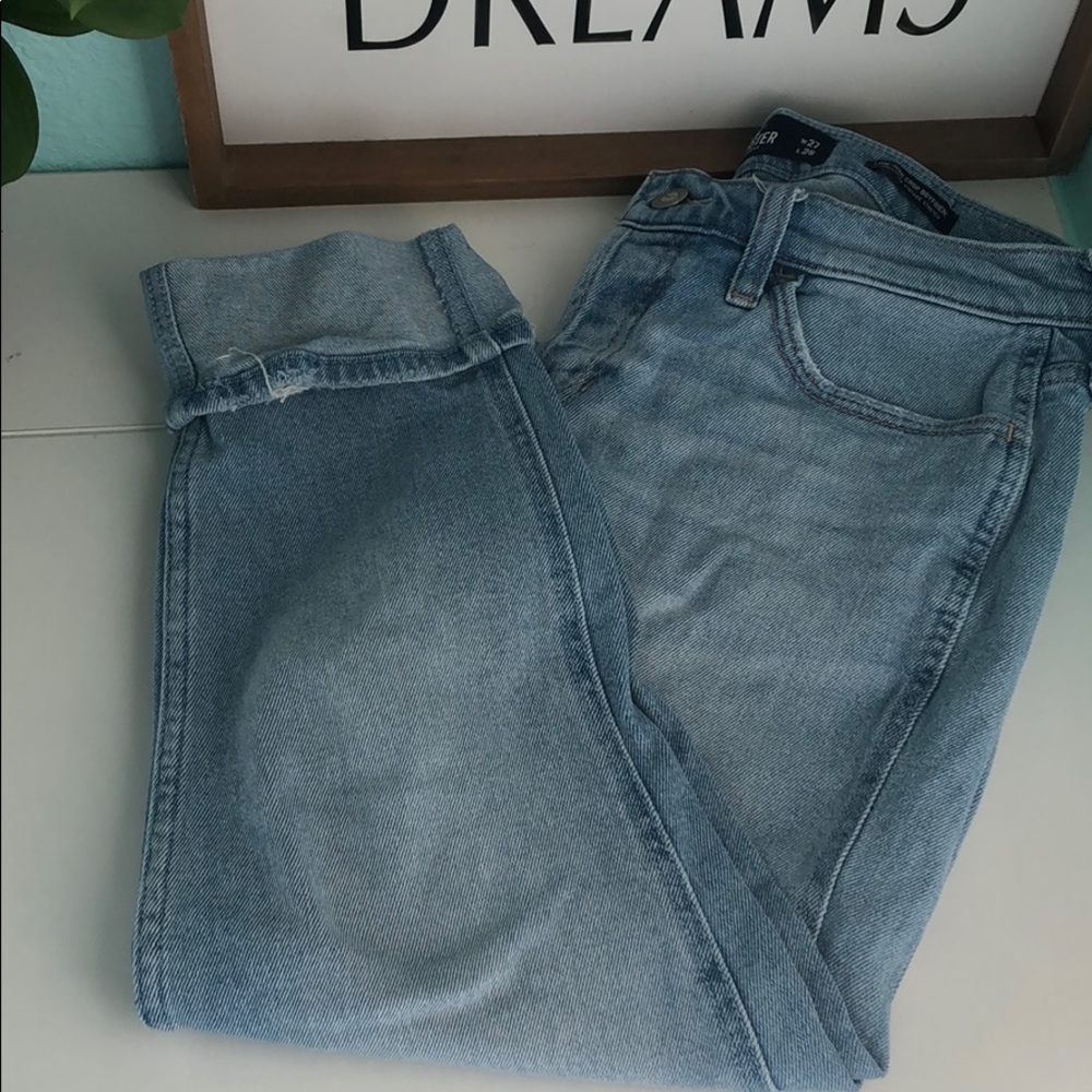 Hollister low rise Boyfriend Jeans Cropped